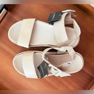 NWT Carmela Spain - Women’s 9 Nude Platform Sandals